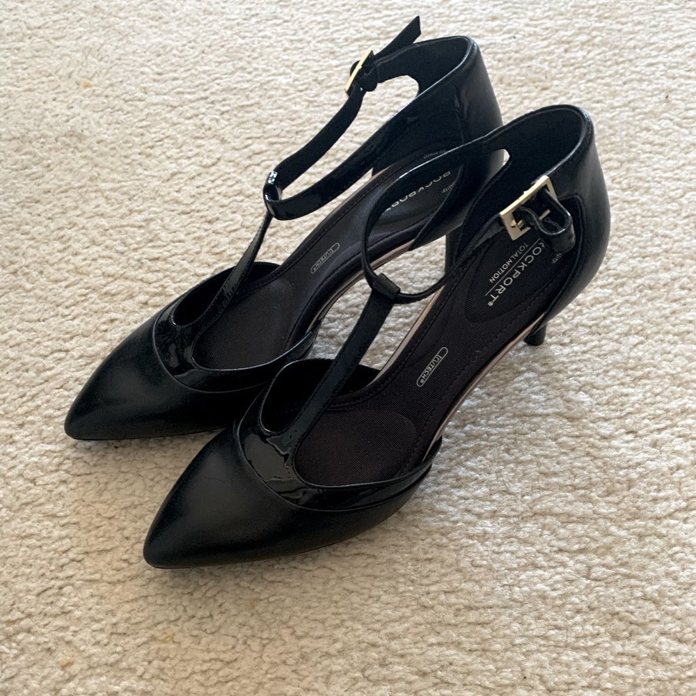Rockport Total Motion 75mm Layered T Strap Heels Size 8